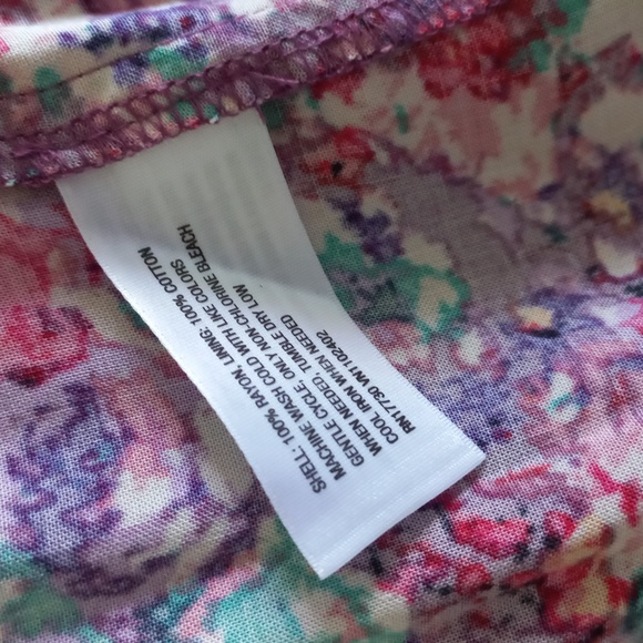 Purple Floral Dress with Back Cut Out XS - Picture 6 of 6